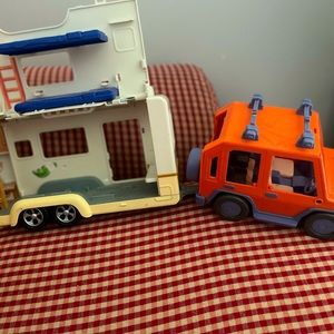 Blueys camper and Jeep